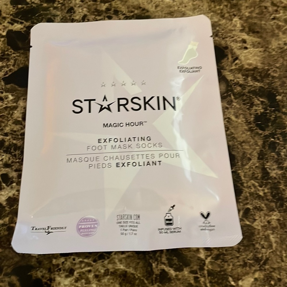 Starskin magic hour exfoliating foot mask socks